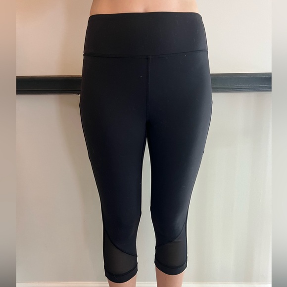 Black Lululemon leggings with mesh cropped 23” - Picture 2 of 3